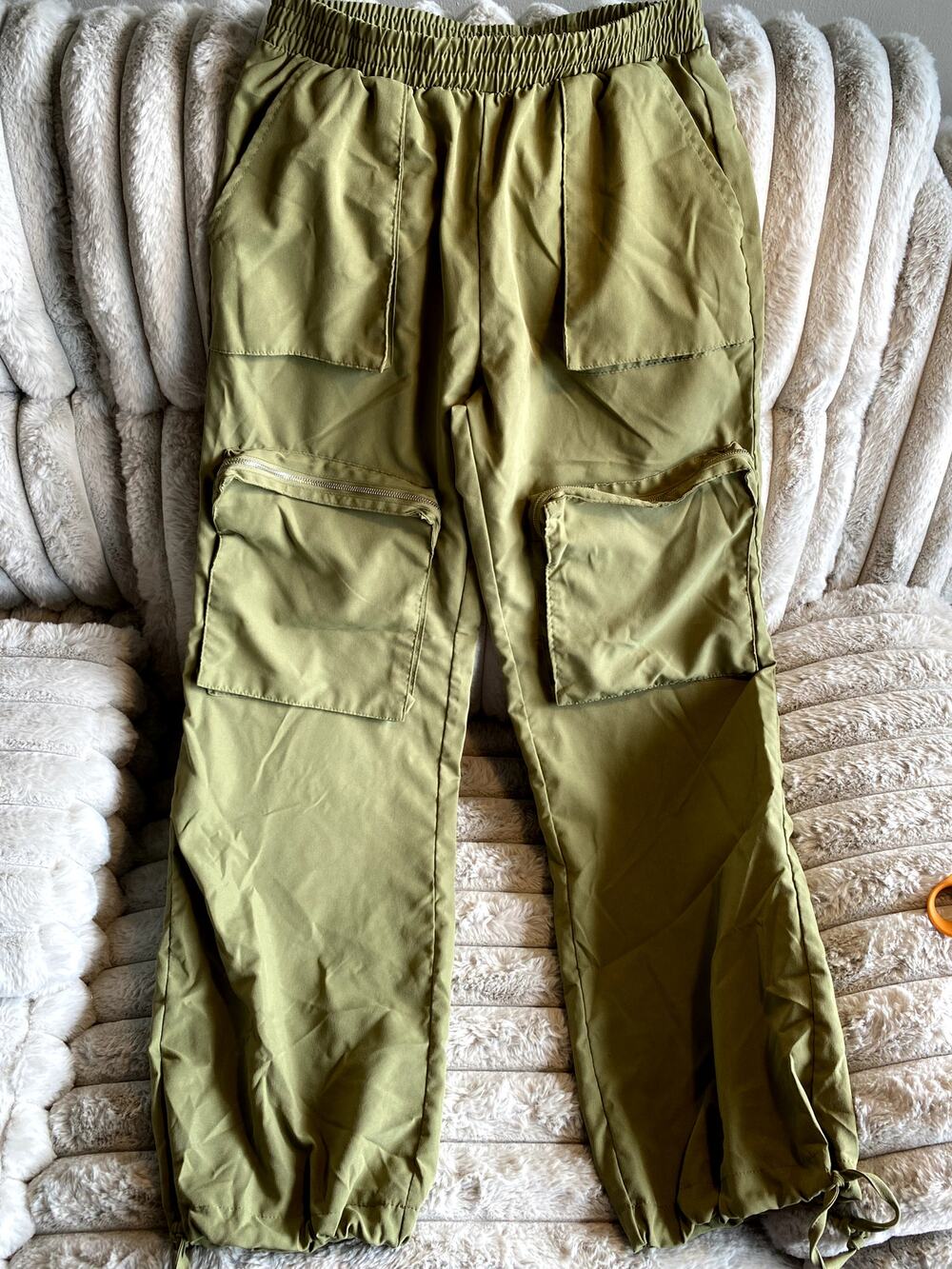 Women's Army Green oversized baggy Cargo Pants, Oversized Pockets Size Large